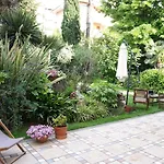 Apartment Villa Angelina Holiday Homes I Casa Glicine I 5 Minuti A Piedi Dalle Spiagge I Giardino I Parcheggio Privato