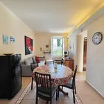 Apartment Villa Angelina Holiday Homes I Casa Glicine I 5 Minuti A Piedi Dalle Spiagge I Giardino I Parcheggio Privato