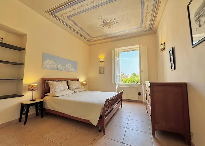 Villa Angelina Holiday Homes I Casa Glicine I 5 Minuti A Piedi Dalle Spiagge I Giardino I Parcheggio Privato Apartment Vallecrosia