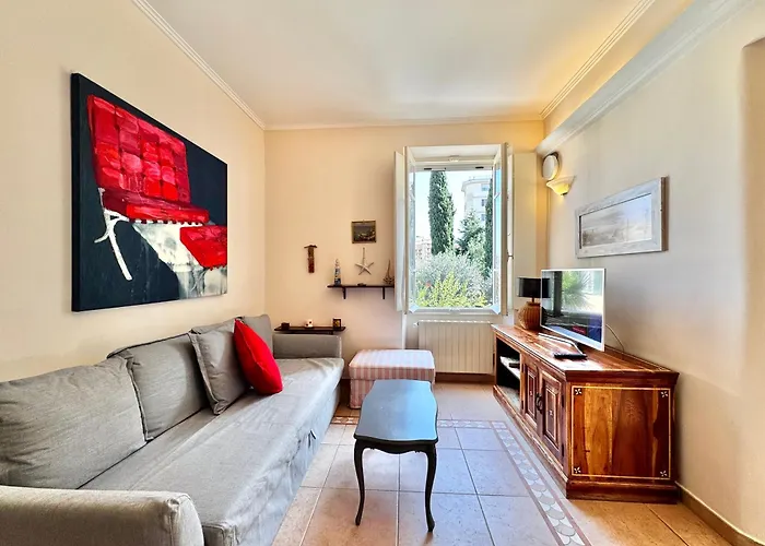 Villa Angelina Holiday Homes I Casa Glicine I 5 Minuti A Piedi Dalle Spiagge I Giardino I Parcheggio Privato * Vallecrosia
