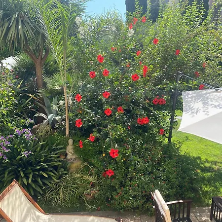 Angelina Homes I Casa Glicine I 5 Minuti A Piedi Dalle Spiagge I Giardino I Parcheggio Privato *