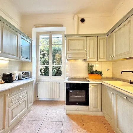 Angelina Homes I Casa Glicine I 5 Minuti A Piedi Dalle Spiagge I Giardino I Parcheggio Privato