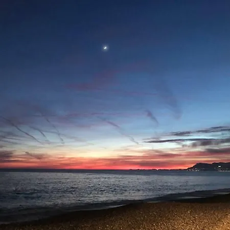 Angelina Homes I Casa Glicine I 5 Minuti A Piedi Dalle Spiagge I Giardino I Parcheggio Privato * 발레크로시아