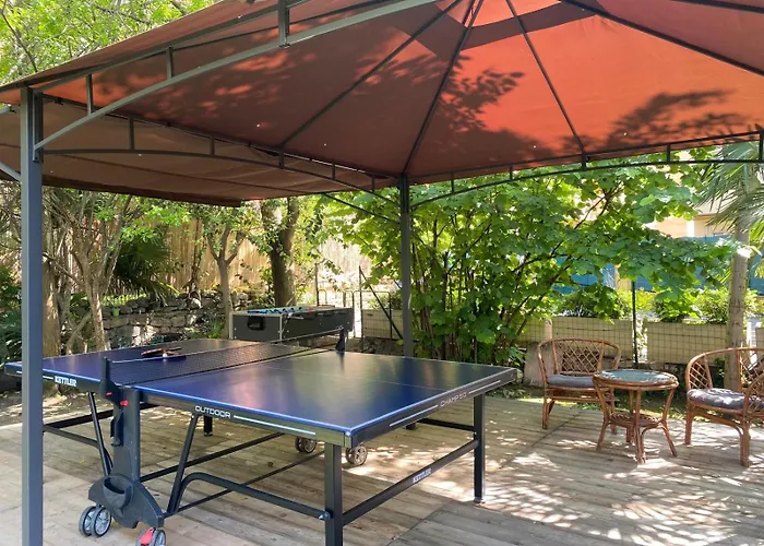 Angelina Homes I Casa Glicine I 5 Minuti A Piedi Dalle Spiagge I Giardino I Parcheggio Privato Lägenhet