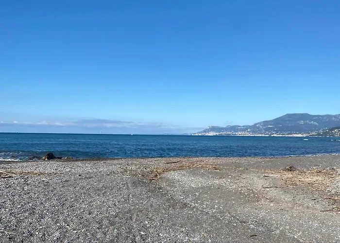 Angelina Homes I Casa Glicine I 5 Minuti A Piedi Dalle Spiagge I Giardino I Parcheggio Privato Lägenhet