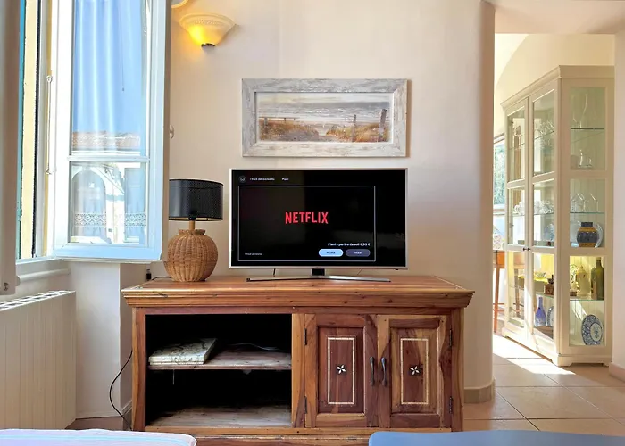 Angelina Homes I Casa Glicine I 5 Minuti A Piedi Dalle Spiagge I Giardino I Parcheggio Privato Lägenhet Vallecrosia