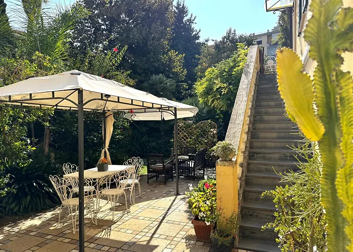 Angelina Homes I Casa Glicine I 5 Minuti A Piedi Dalle Spiagge I Giardino I Parcheggio Privato * Vallecrosia