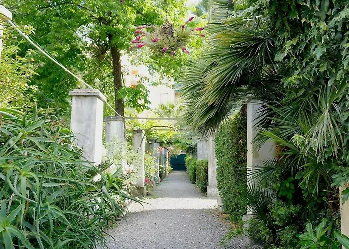 Angelina Homes I Casa Glicine I 5 Minuti A Piedi Dalle Spiagge I Giardino I Parcheggio Privato * Vallecrosia